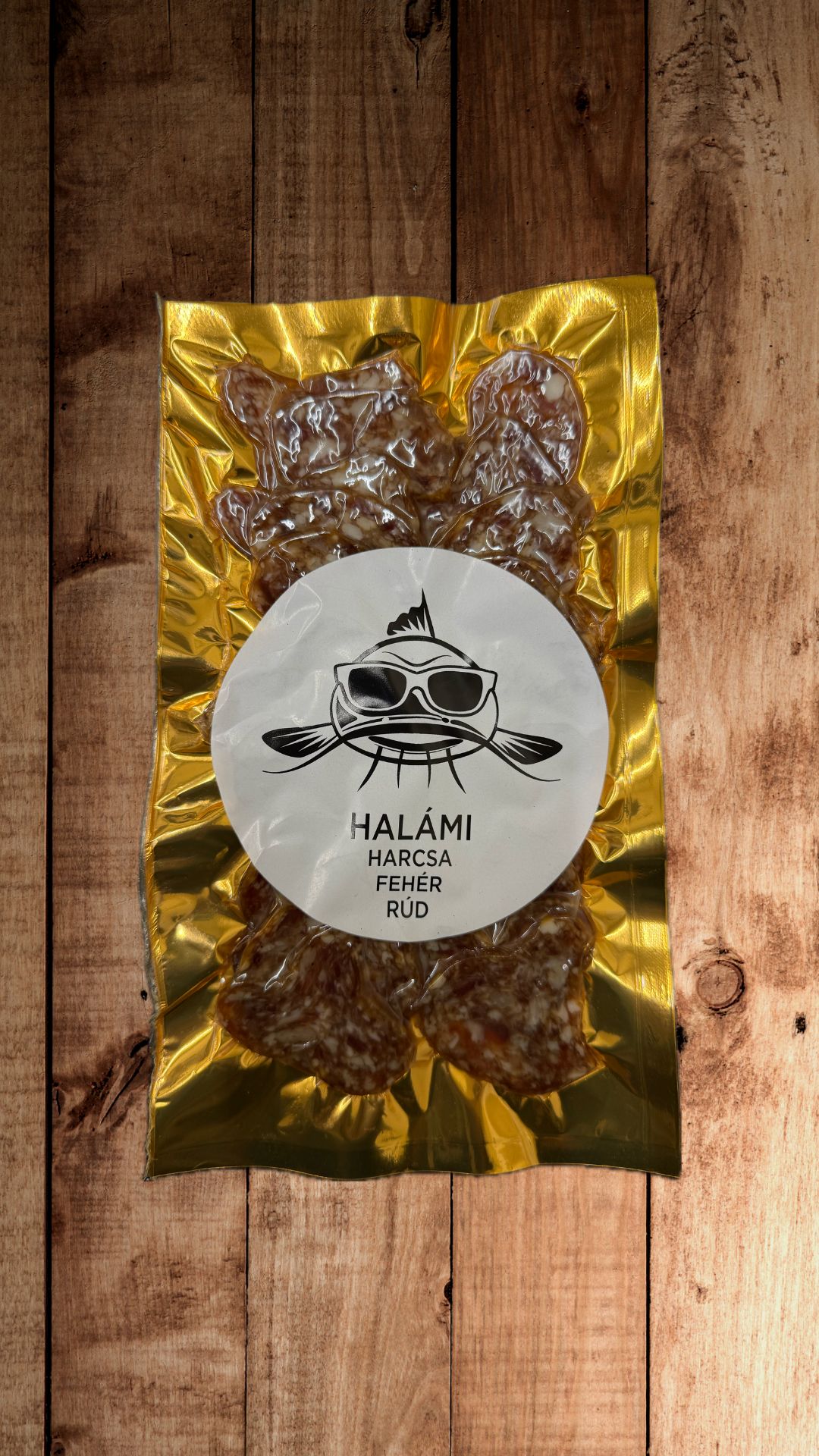 Halámi harcsa fehér füstölt rúd szeletelt